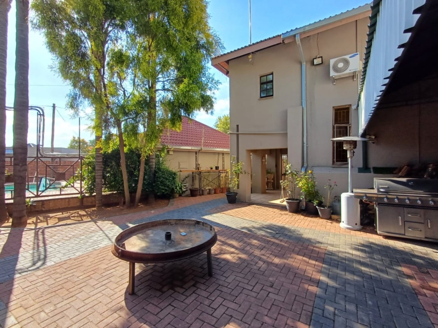 4 Bedroom Property for Sale in Stilfontein Ext 4 North West